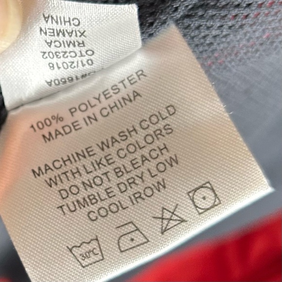 Ski Jacket XS Red Water Resistant Outfitter Trading Vail Colorado Hood Full Zip - Picture 4 of 15